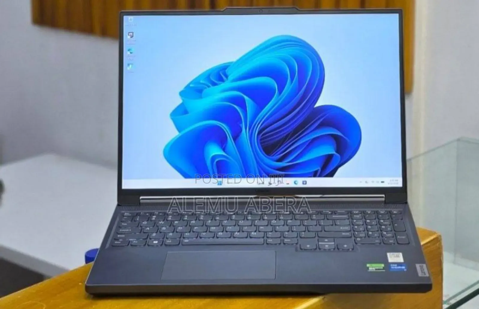 New Laptop Lenovo 16GB Intel Core i7 SSD 1T