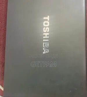 Laptop Toshiba Satellite C55 4GB Intel Core i5 HDD 500GB