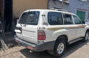 Toyota Land Cruiser 2005