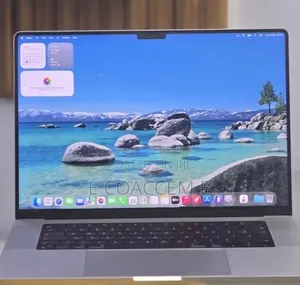 New Laptop Apple MacBook 32GB SSD 512GB