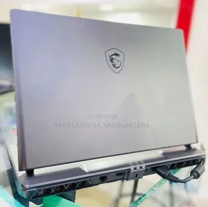 New Laptop MSI Raider GE68HX 13VI-202US 32GB Intel Core i9 SSD 1T