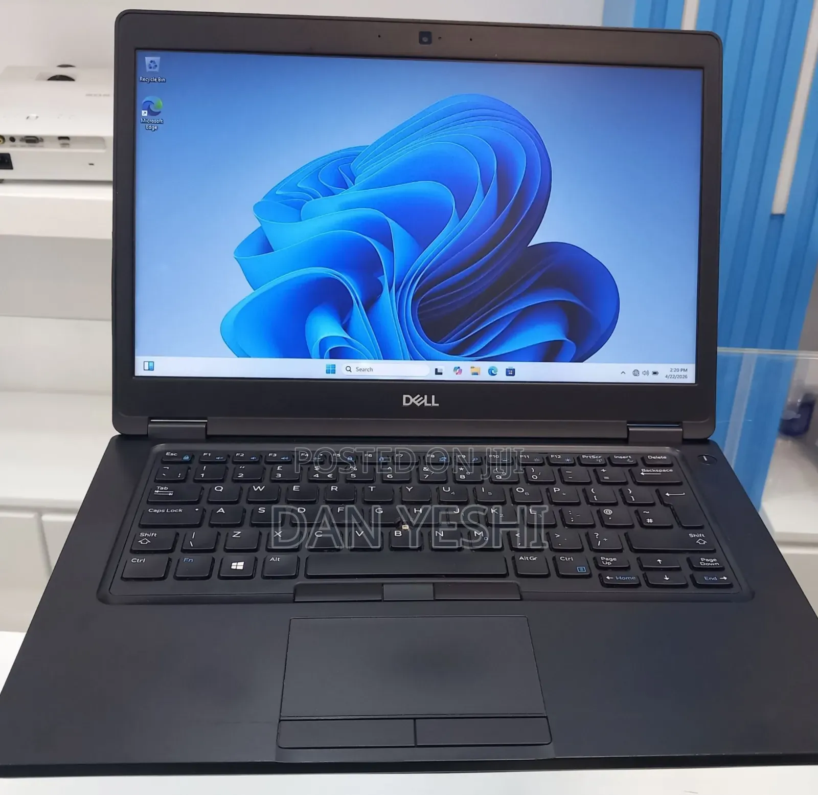 New Laptop Dell 8GB Intel Core i5 SSD 256GB