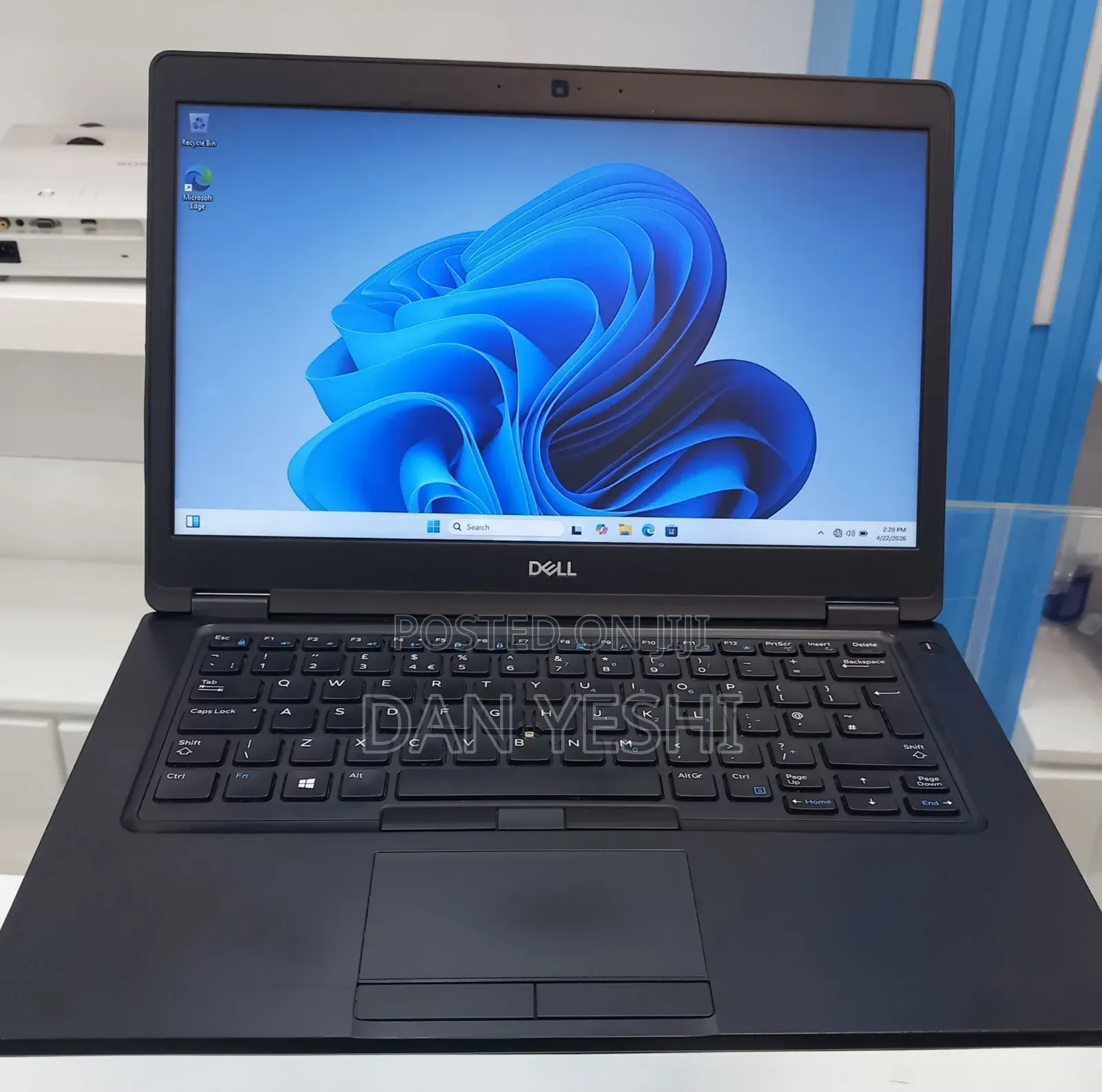 New Laptop Dell 8GB Intel Core i5 SSD 256GB