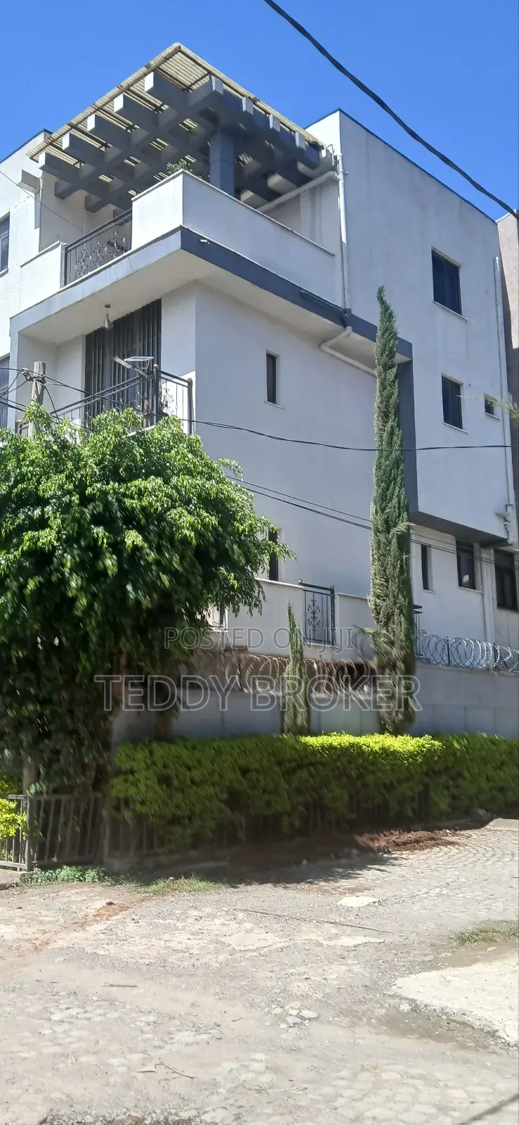 8bdrm House in Haile Garment, Nifas Silk-Lafto for sale