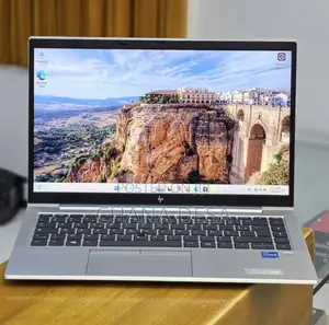 New Laptop HP EliteBook 840 G8 16GB Intel Core i5 SSD 512GB