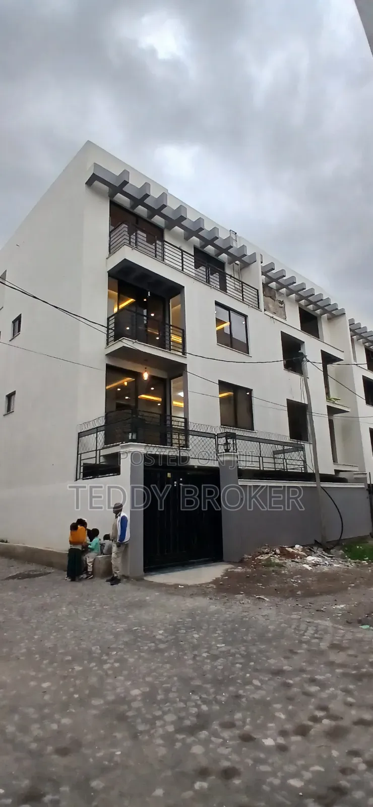 7bdrm House in Haile Garment, Nifas Silk-Lafto for sale