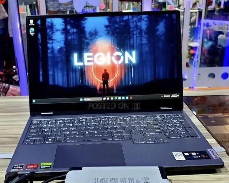 New Laptop Lenovo Legion 5 16GB AMD Ryzen 7 SSD 512GB