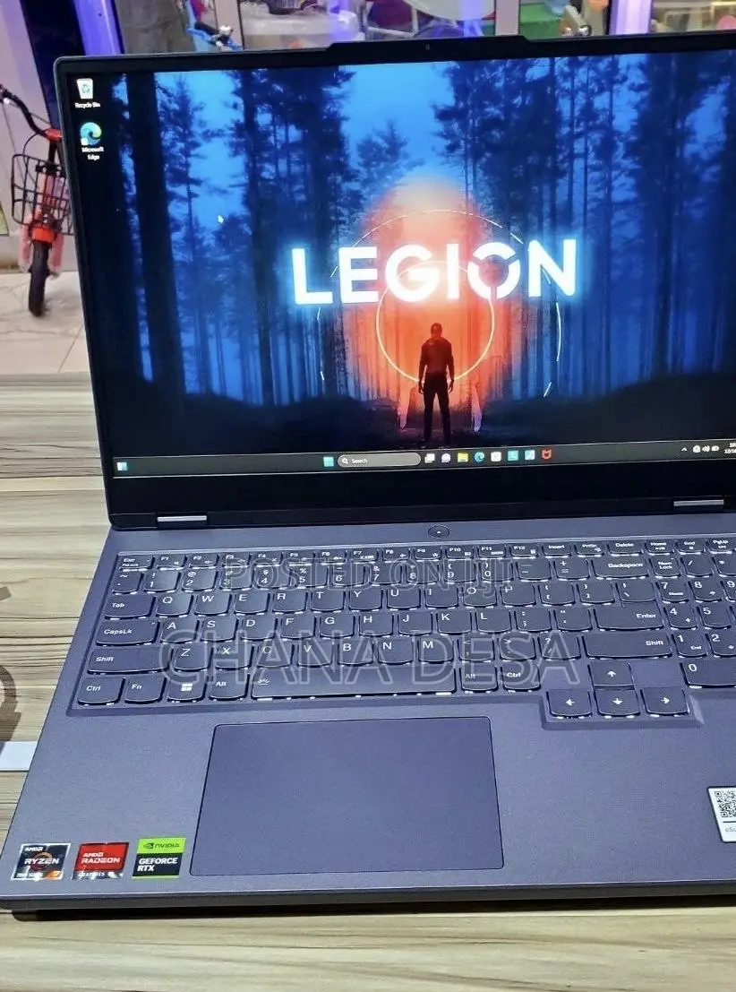 New Laptop Lenovo Legion 5 16GB AMD Ryzen 7 SSD 512GB