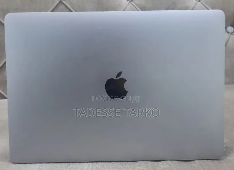 New Laptop Apple MacBook Pro 2017 16GB Intel Core i5 SSD 512GB