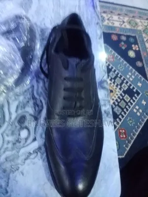 ኦርጅናል ቆዳ ጫማ
