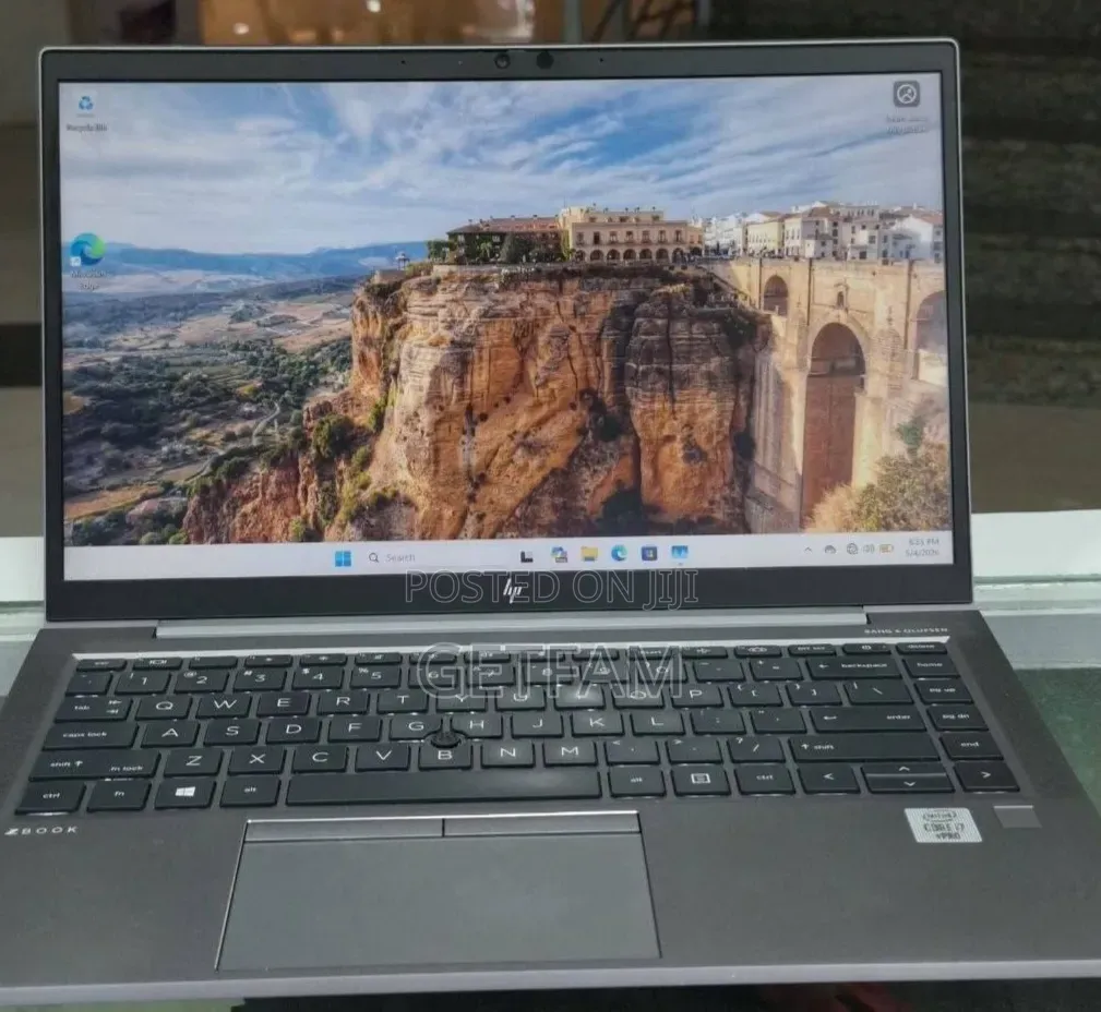 New Laptop HP ZBook Power G7 16GB Intel Core i7 SSD 512GB