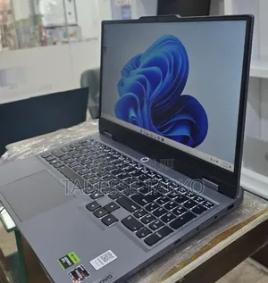 New Laptop Lenovo LOQ 15AHP10 16GB AMD Ryzen 7 SSD 512GB