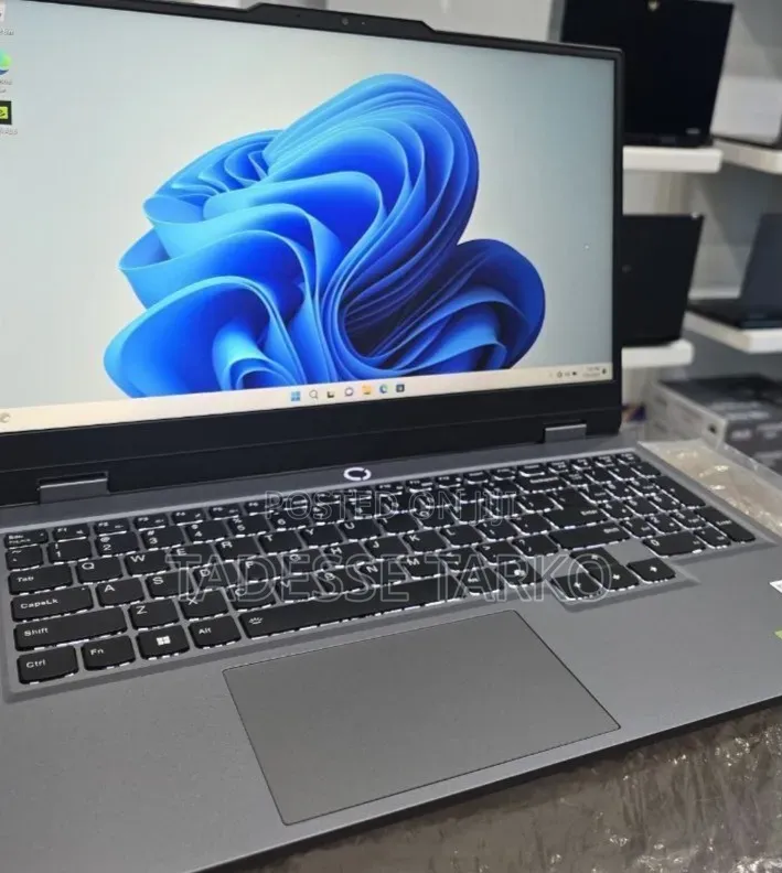 New Laptop Lenovo LOQ 15AHP10 16GB AMD Ryzen 7 SSD 512GB