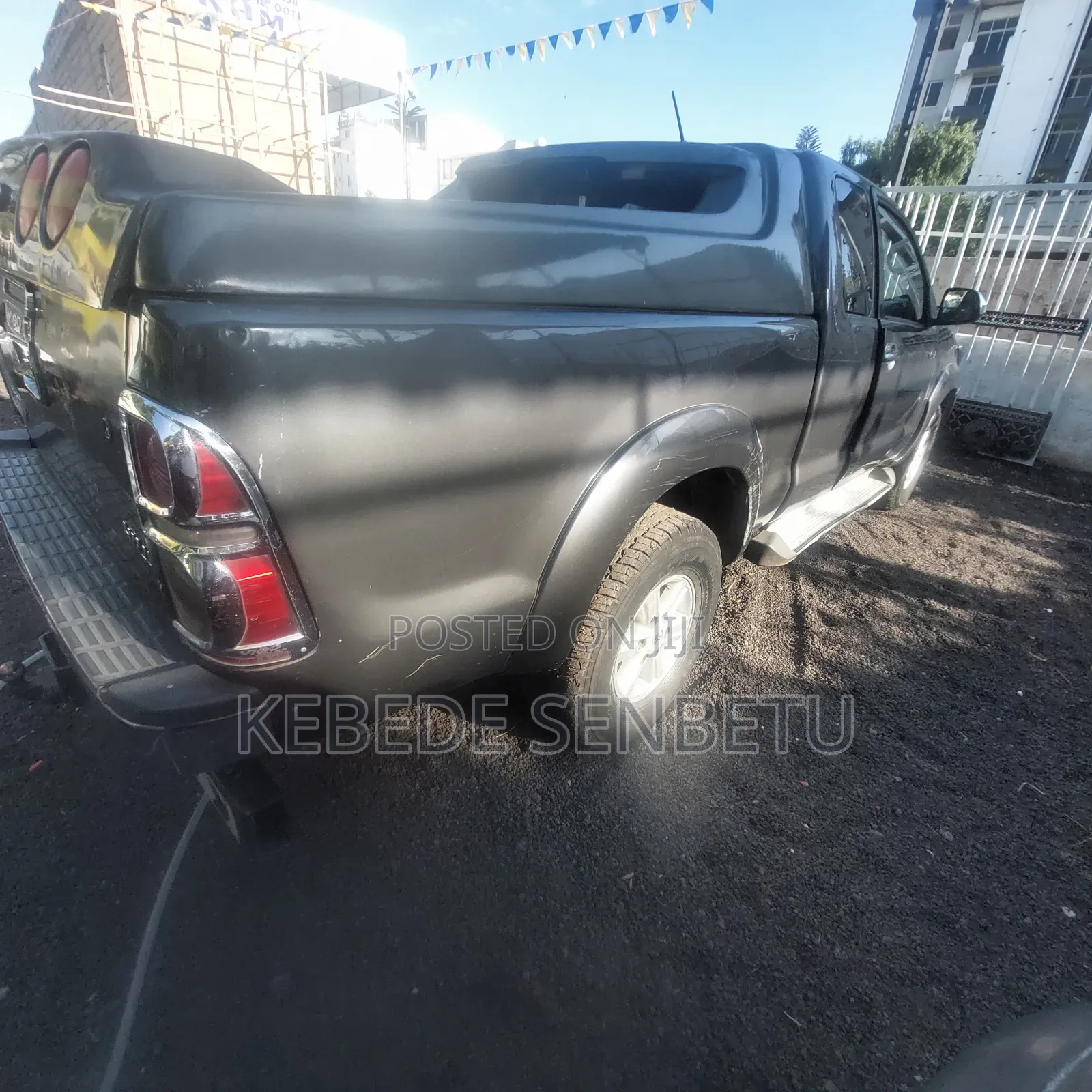 Toyota Hilux 2012 Black
