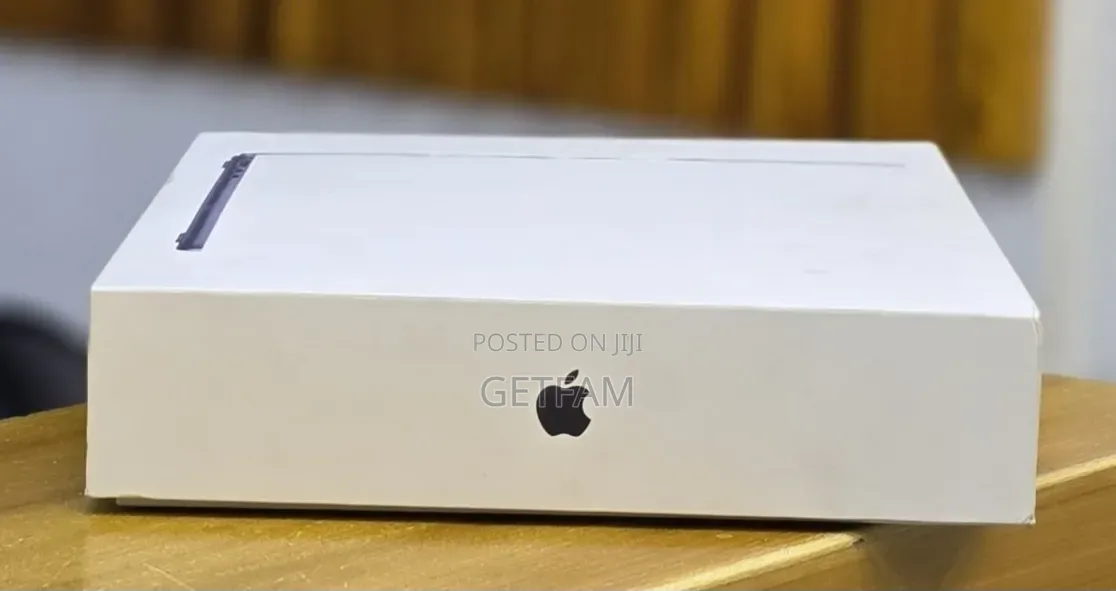 New Laptop Apple MacBook Air 2026 M5 15-inch 16GB Apple M5 SSD 512GB