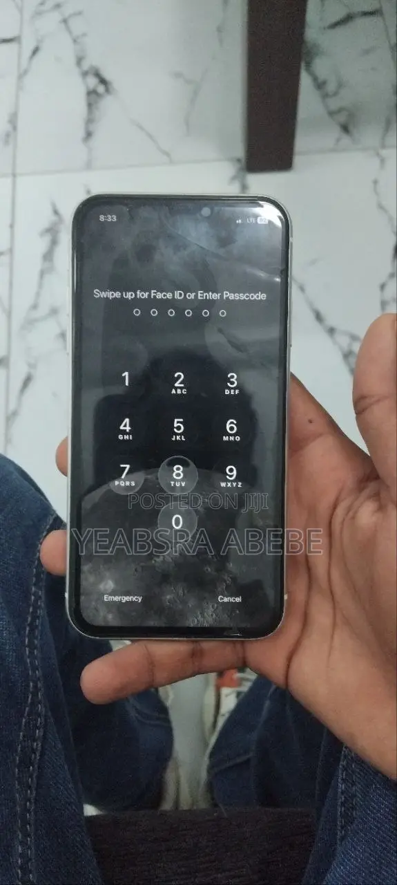 Apple iPhone 11 64 GB White