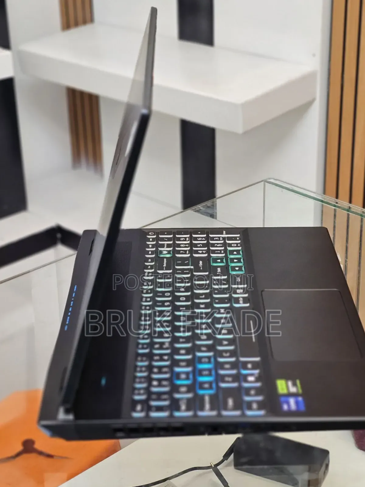 New Laptop Acer Predator Helios 300 16GB Intel Core i9 SSD 1T