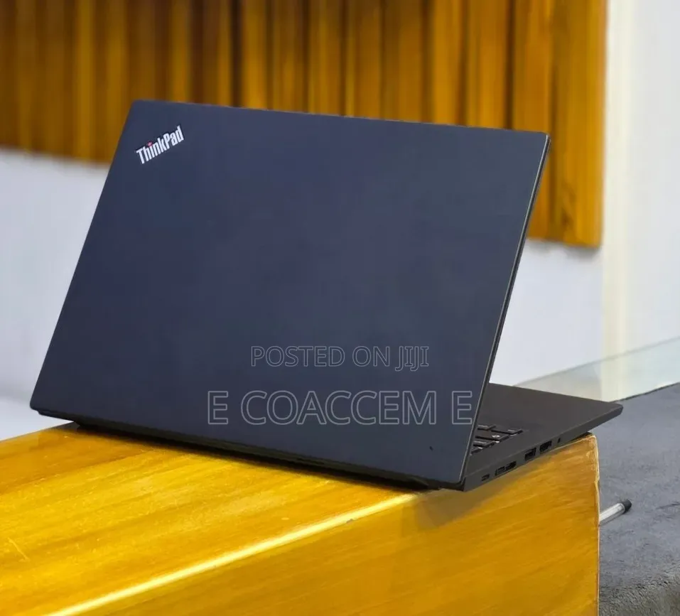 New Laptop Lenovo 16GB AMD Ryzen 7 SSD 512GB