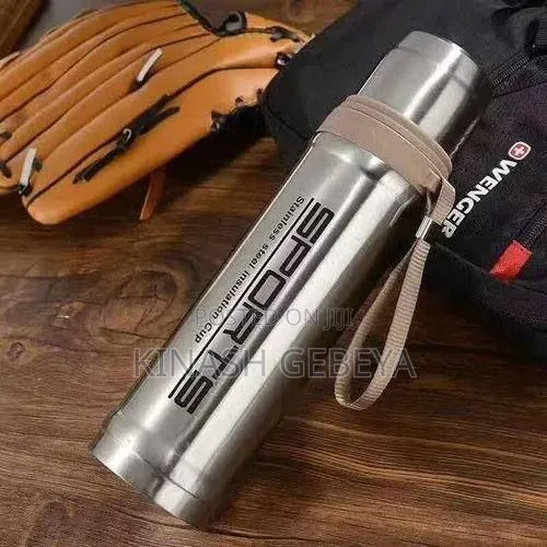High Quality Stainless Steel Water Bottle(750ml Capacity)