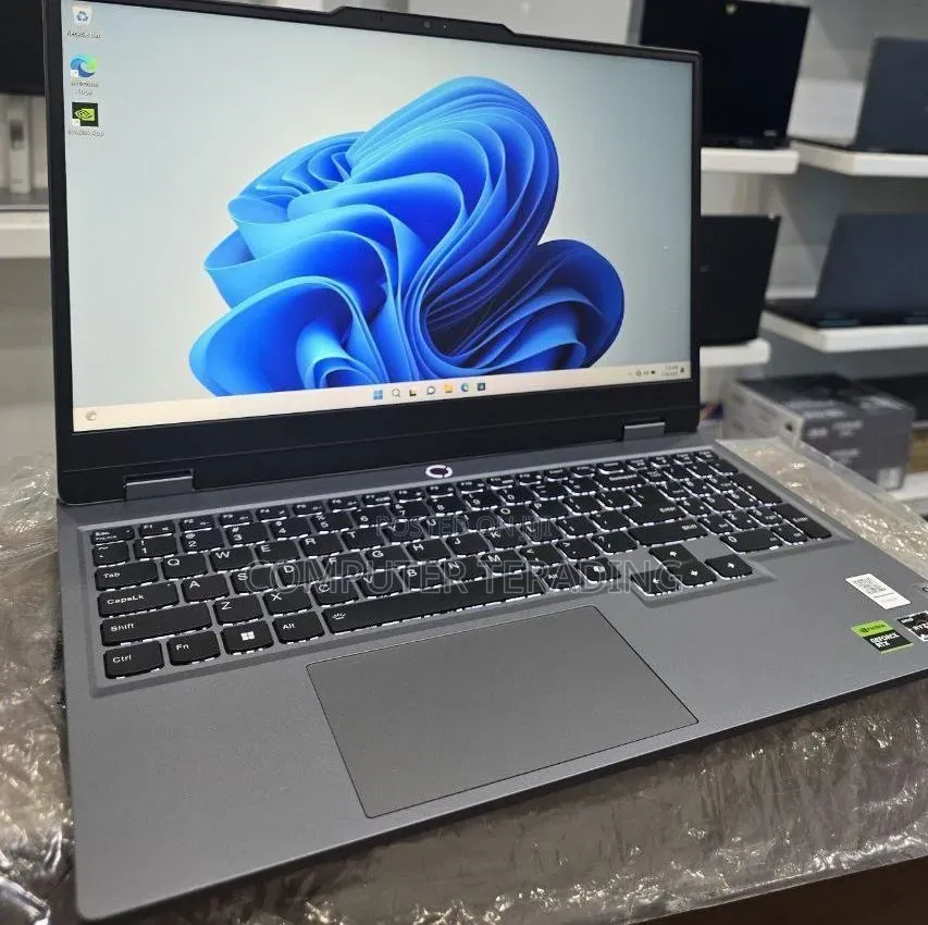 New Laptop Logiq 16GB AMD Ryzen 5 SSD 512GB