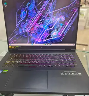 New Laptop Acer Predator Helios 18 PH18-71 32GB Intel Core i9 SSD 1T