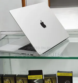 New Laptop Apple MacBook Pro M1 16GB Apple M1 Pro SSD 512GB