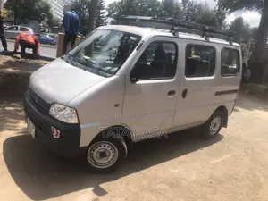 Suzuki Eeco 2025 Silver