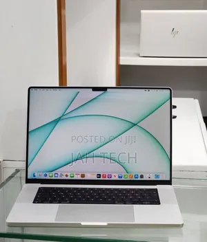 New Laptop Apple MacBook Pro M1 16GB Apple M1 Pro SSD 512GB