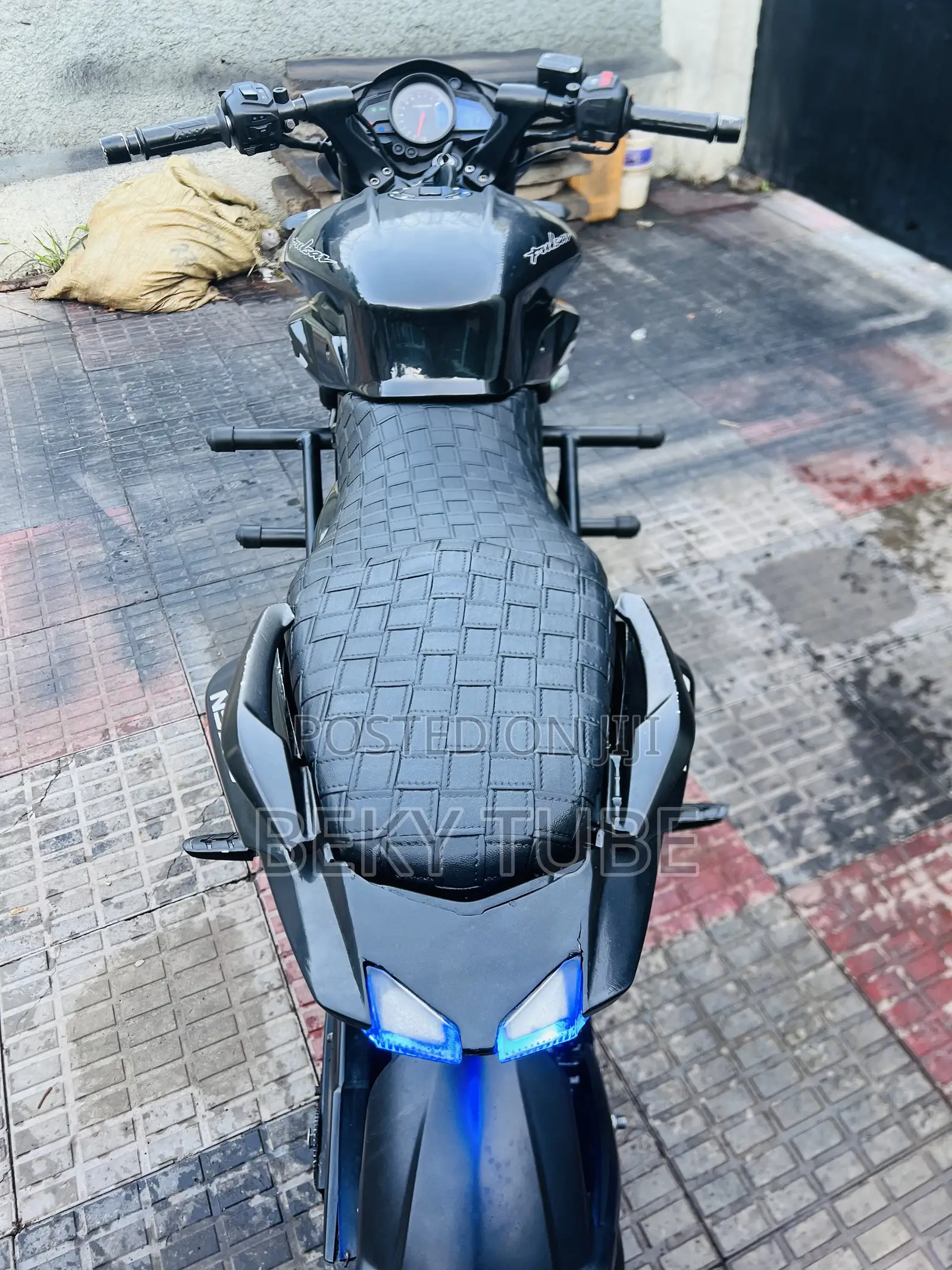 Bajaj Avenger 200 2018 Black