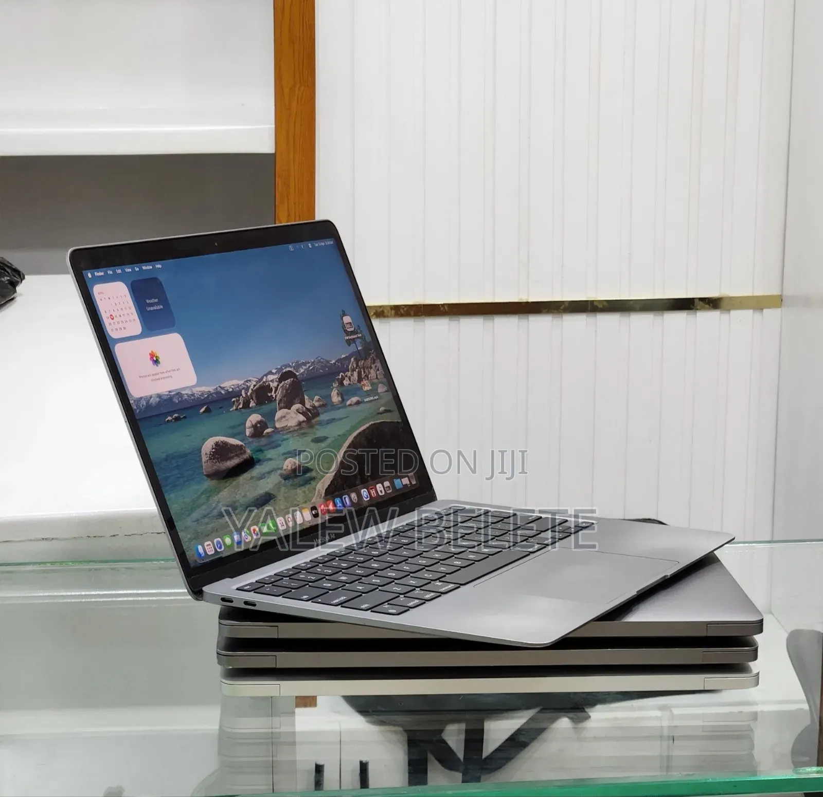 New Laptop Apple MacBook Air 2020 M1 8GB Apple M1 SSD 256GB