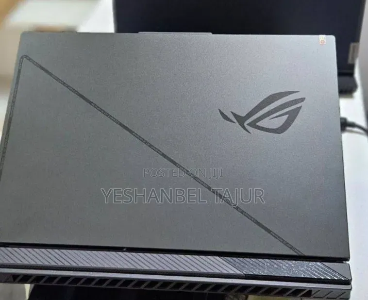 New Laptop Asus ROG Strix G15 16GB Intel Core i9 SSD 1T