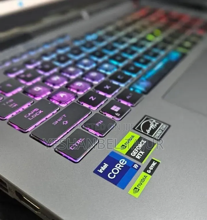 New Laptop Asus ROG Strix G15 16GB Intel Core i9 SSD 1T
