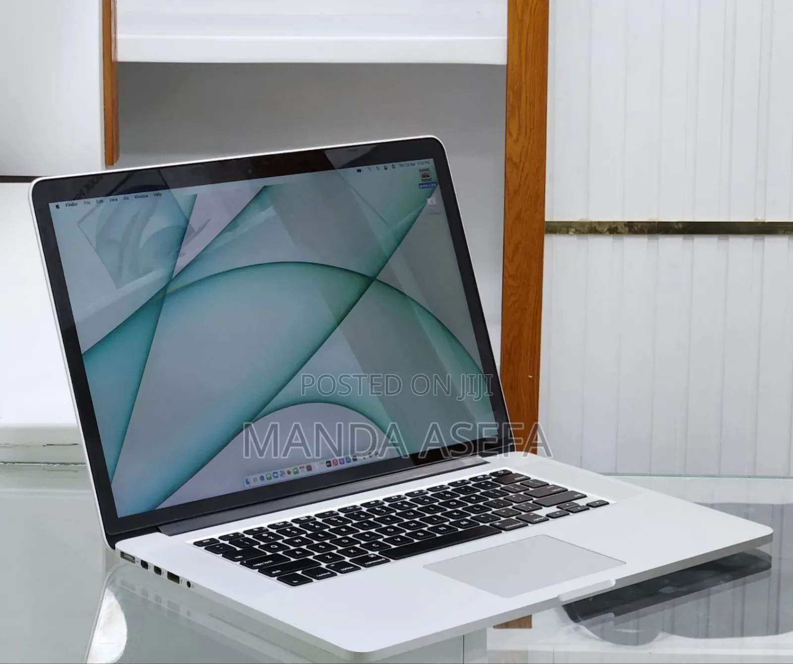 New Laptop Apple MacBook Pro M1 16GB Apple M1 Pro SSD 512GB