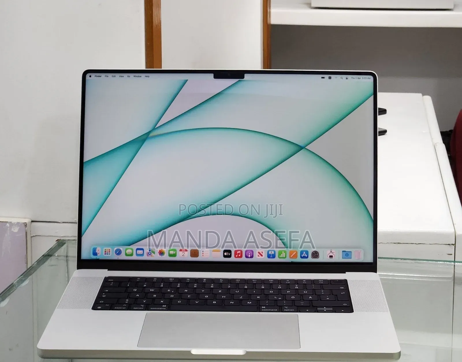 New Laptop Apple MacBook Pro M1 16GB Apple M1 Pro SSD 512GB