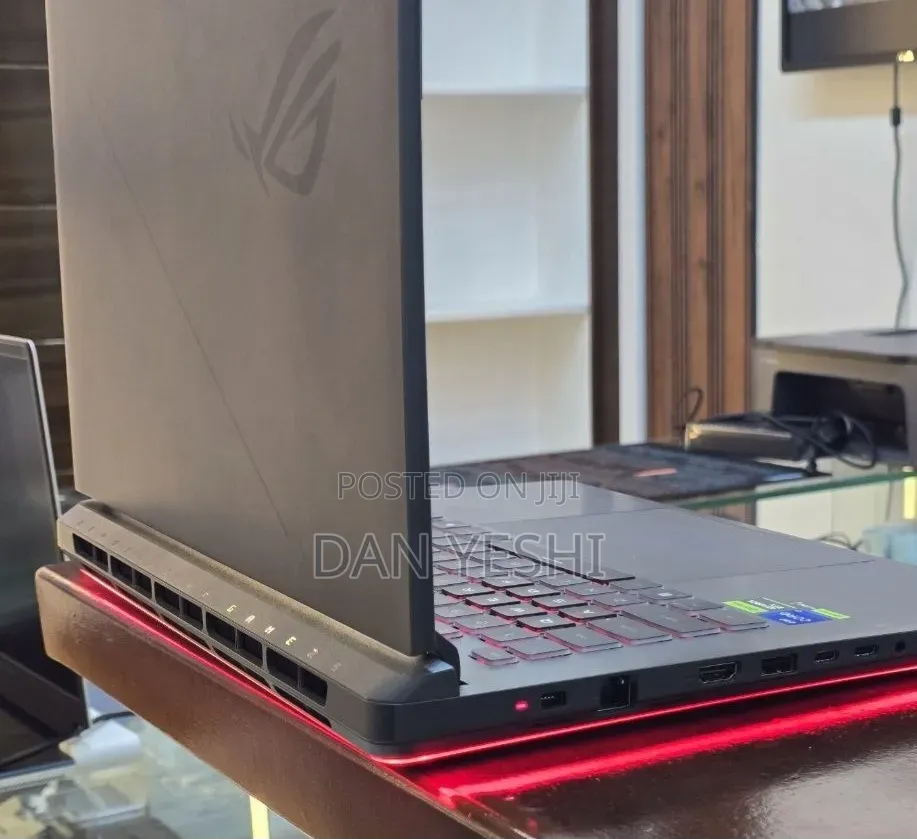 New Laptop Asus ROG Strix G16 G614 16GB Intel Core i7 SSD 1T