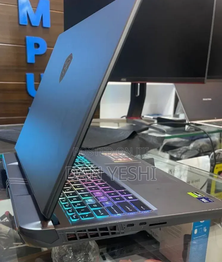 New Laptop MSI Vector 16 HX AI A2XWIG 16GB Intel Core Ultra 7 SSD 1T