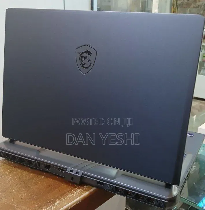 New Laptop MSI Vector 16 HX AI A2XWIG 16GB Intel Core Ultra 7 SSD 1T