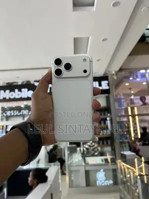 New Apple iPhone 17 Pro Max 256 GB White