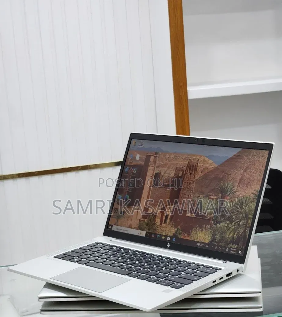 New Laptop HP EliteBook 830 G8 16GB Intel Core i7 SSD 512GB