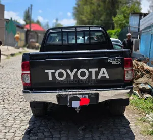 Toyota Hilux 2009 Black