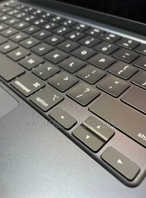 New Laptop Apple MacBook Air 16GB Apple M4 SSD 512GB