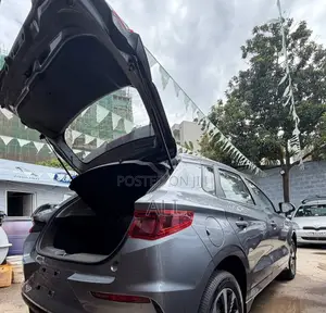 New BYD E2 43 kWh 94 hp FWD 2025 Gray