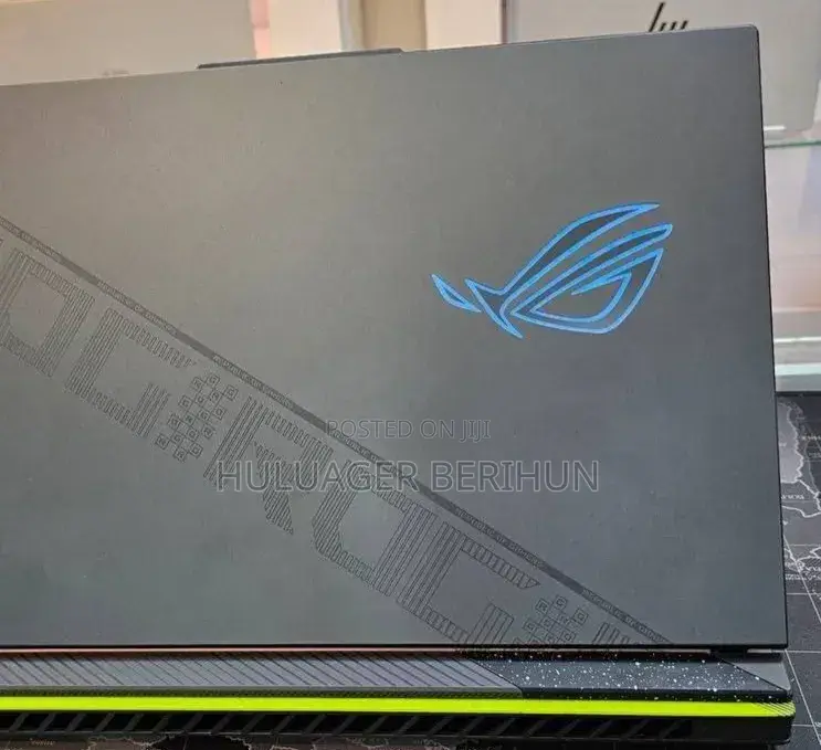 New Laptop Asus ROG Strix G15 16GB Intel Core i9 SSD 1T