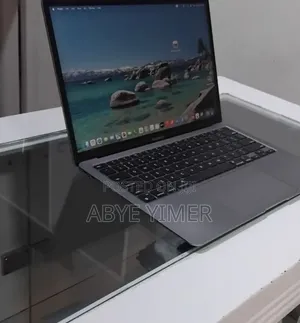 New Laptop Apple MacBook Pro M1 16GB Apple M1 Pro SSD 512GB