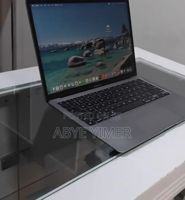 New Laptop Apple MacBook Pro M1 16GB Apple M1 Pro SSD 512GB