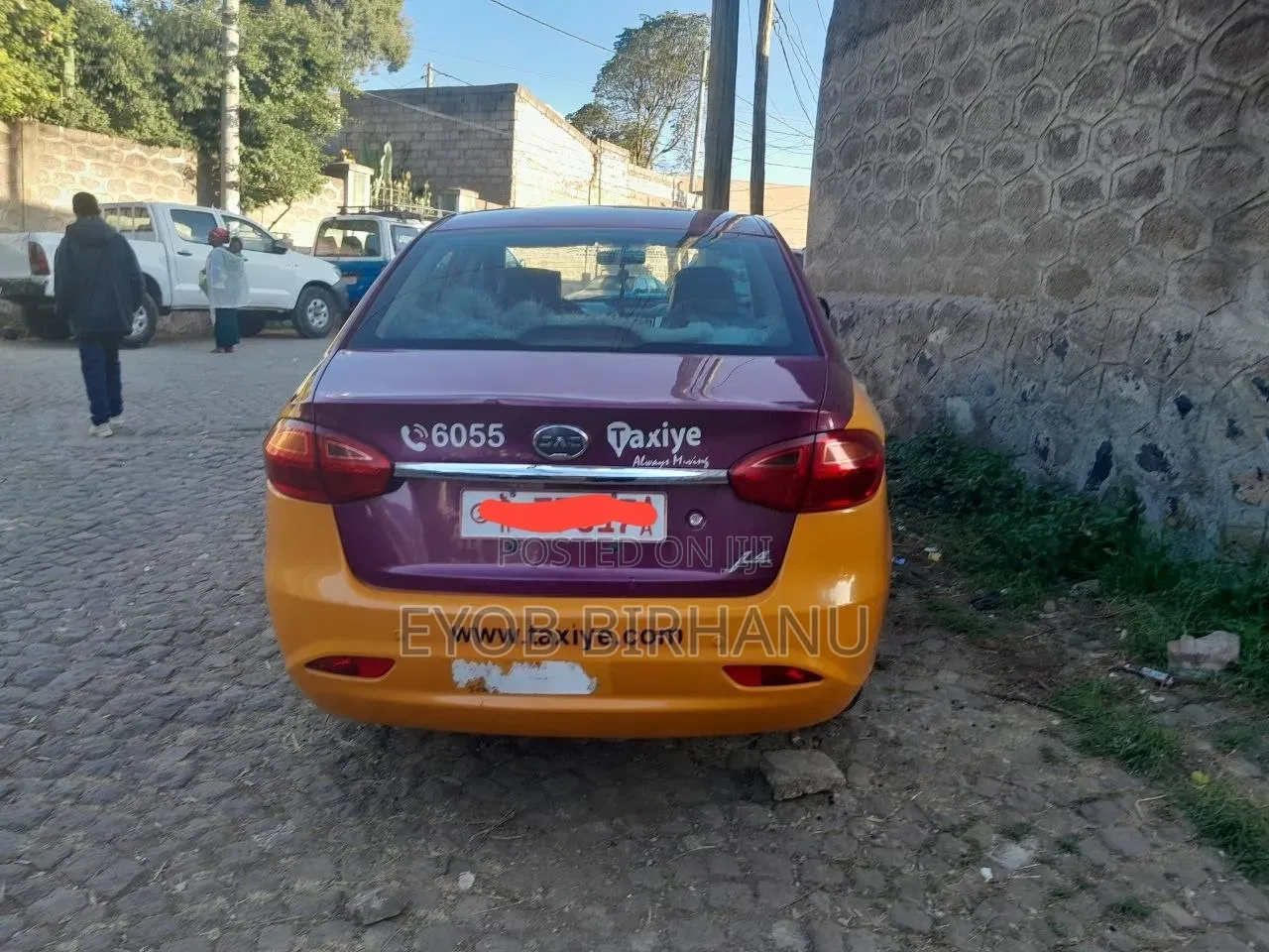 JAC J4 2020 Orange