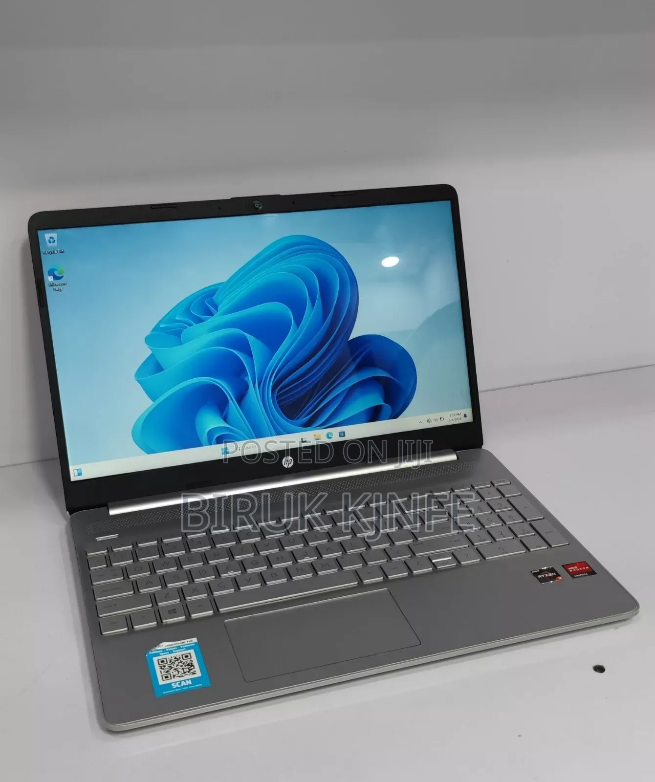 New Laptop HP Stream Notebook 8GB AMD Ryzen 3 SSD 256GB