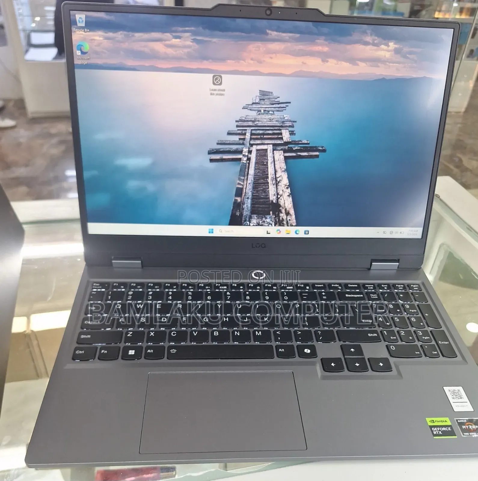 New Laptop Lenovo LOQ 15IRH8 16GB AMD Ryzen 5 SSD 512GB