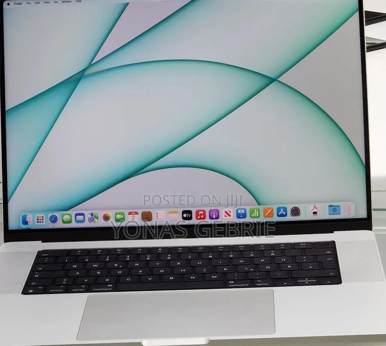 New Laptop Apple MacBook 16GB Intel Core i7 SSD 512GB