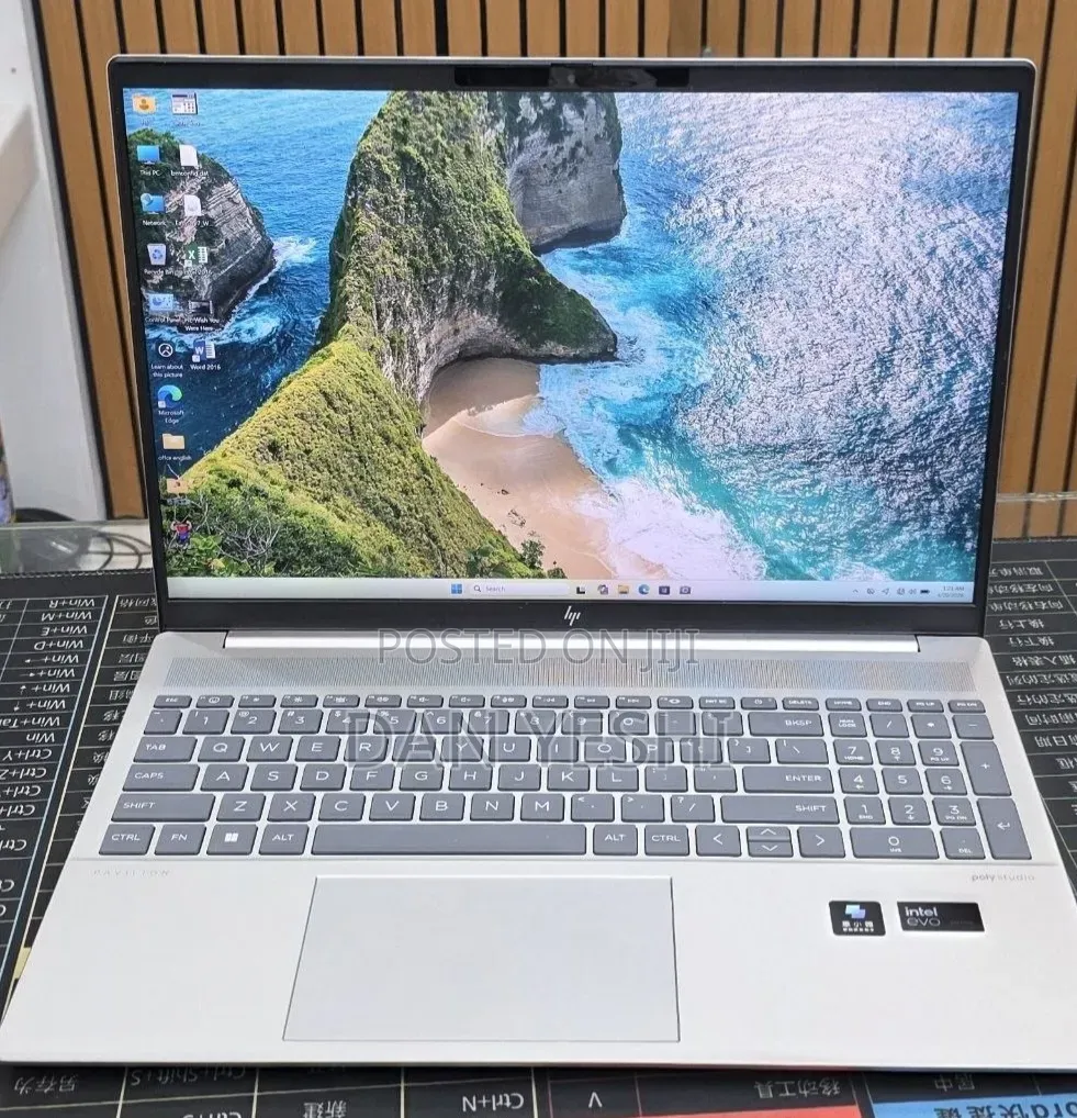 New Laptop HP Pavilion 15 16GB Intel Core Ultra 7 SSD 1T